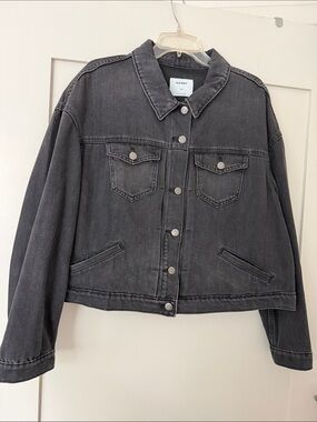 Old Navy. Size XXL Women's Faded Wash Black Denim Jacket